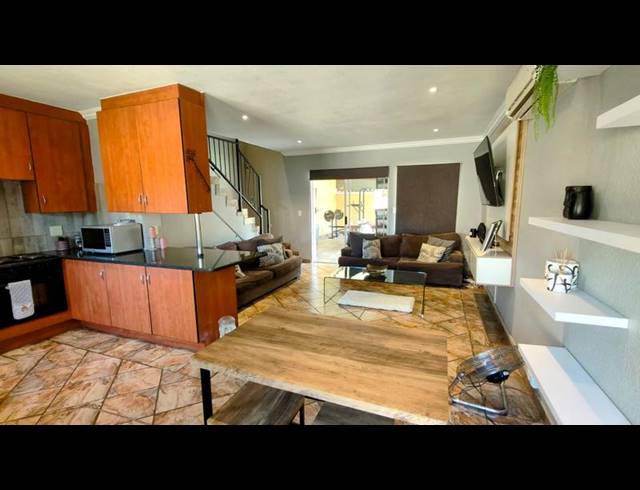 2 BEDROOM TOWNHOUSE FOR SALE IN ANNLIN